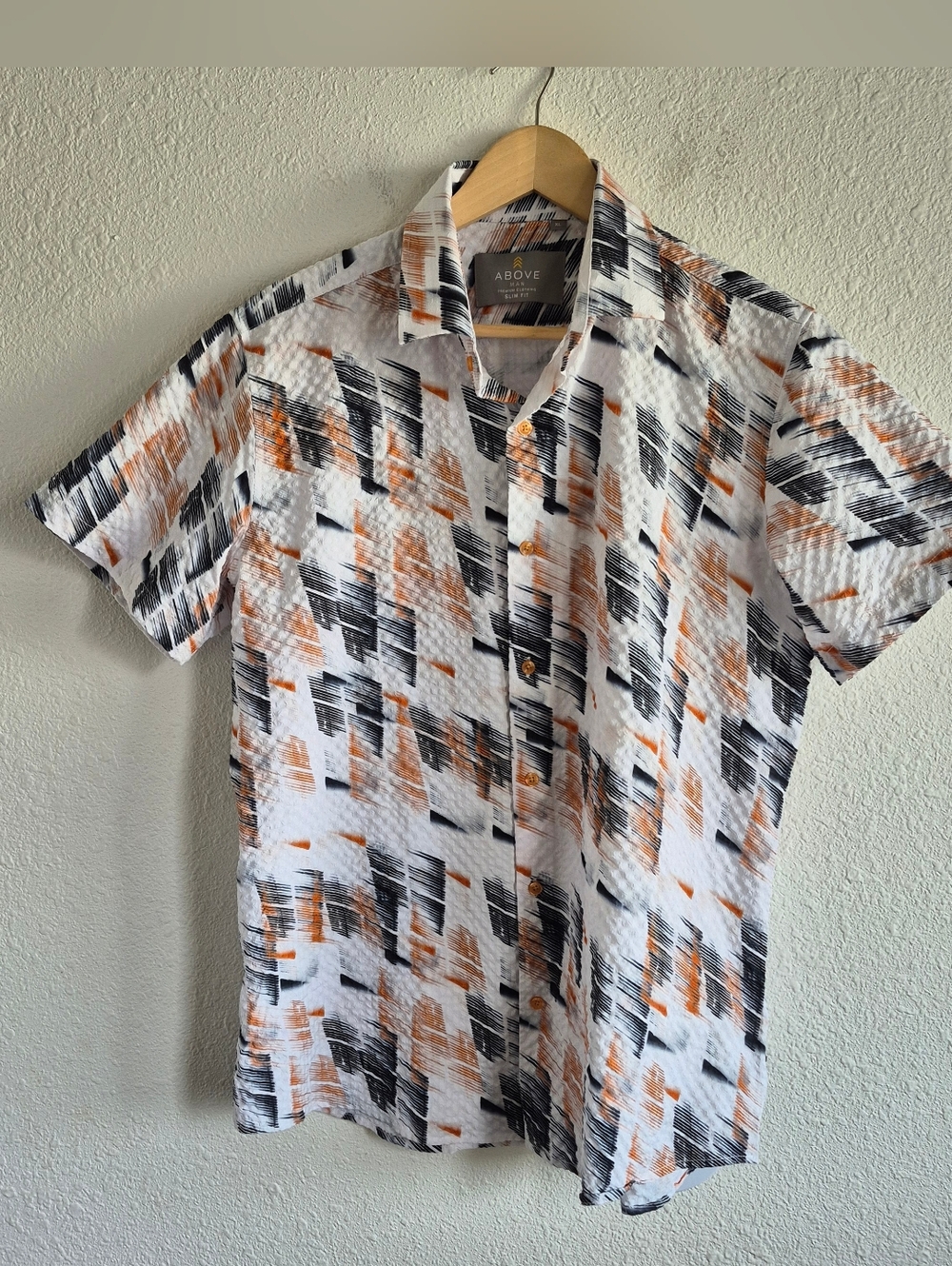 NWOT Above Man Slim Fit Abstract White Black Tan Button Down Shirt Mens Size XL